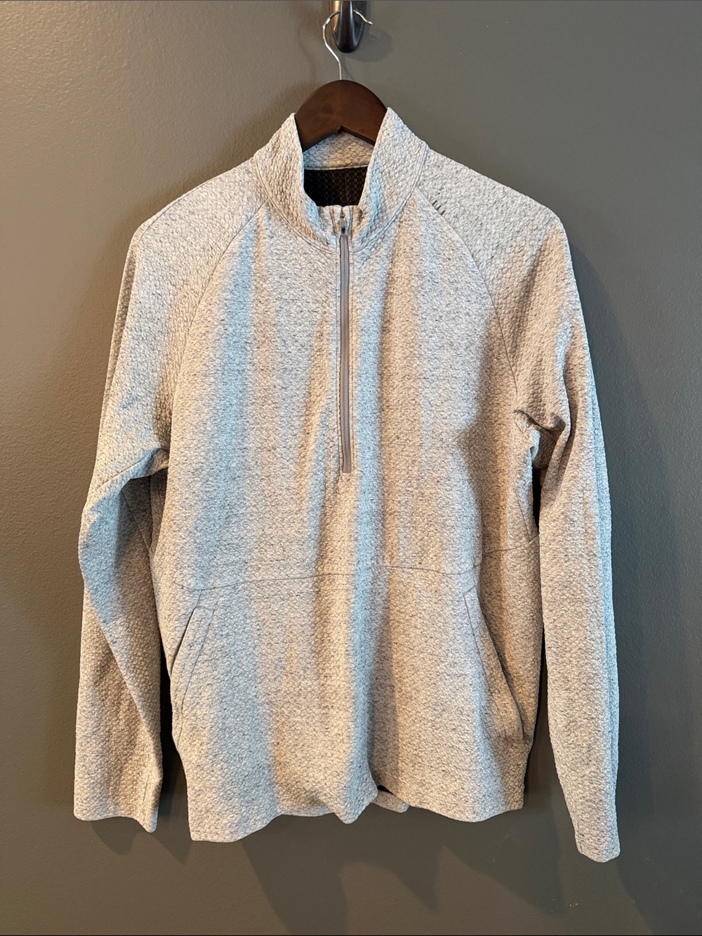lululemon athletica Men's Light Gray Quarter-Zip Pullover